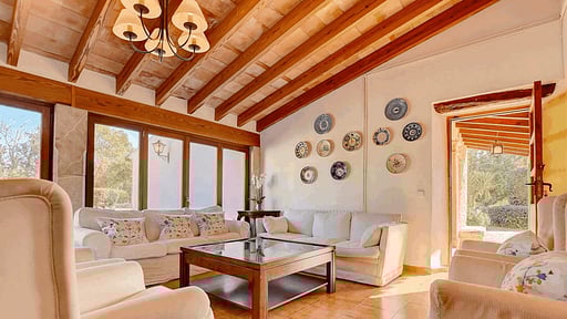Villa Son Guinyol Living room