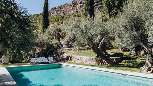 Villa Son Salas Бассейн