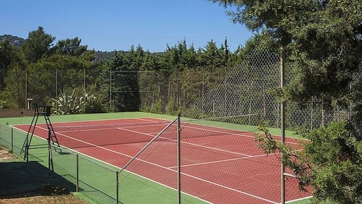 Villa Son Veri Tennis court