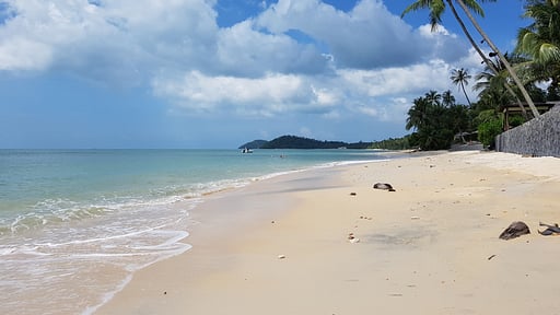 Villa Sonthaya Пляж