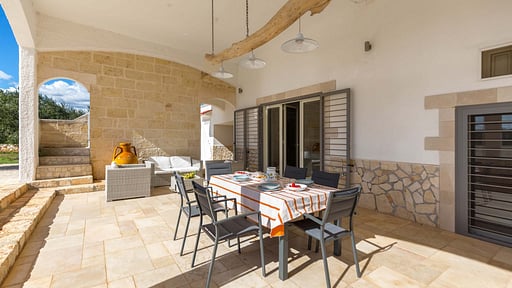 Villa Sorrentino Dining area