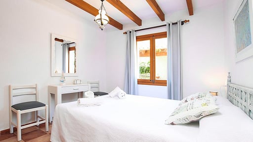 Villa Spruce Спальня 1