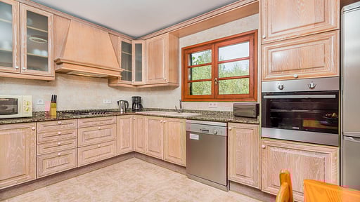 Villa Squash Kitchen