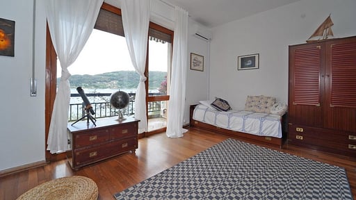 Villa Stella Di Mare Bedroom 1
