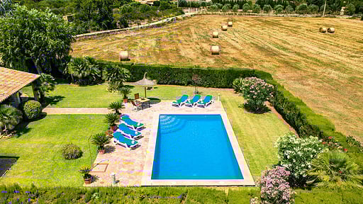 Villa Stone White Fotos de dron