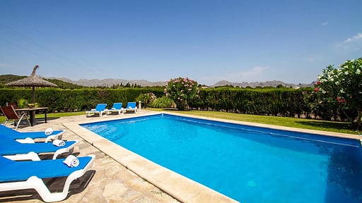 Villa Stone White Piscina