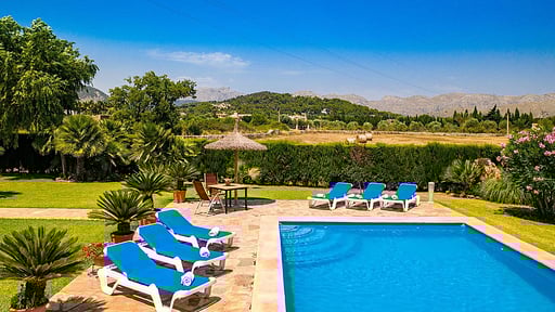 Villa Stone White Piscina