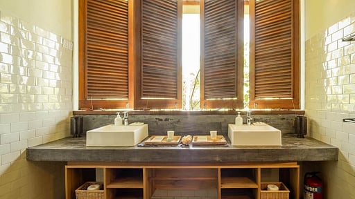 Stow House Bedroom 2