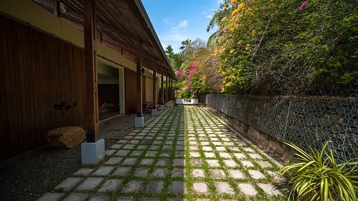 Stow House Dining area