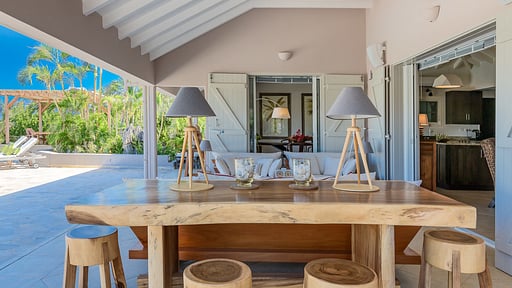 Villa Style Terrace/Veranda