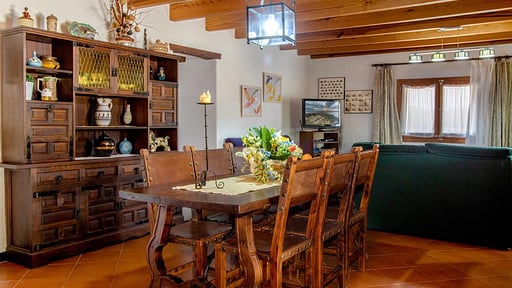 Villa Suari Обеденная зона