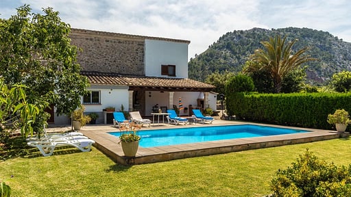 Villa Suari Бассейн