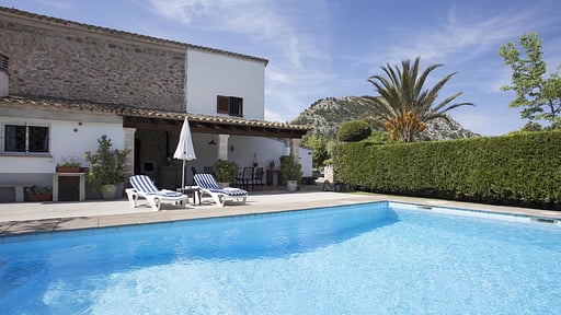 Villa Suari Бассейн