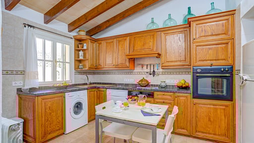 Villa Suavet Petit Kitchen