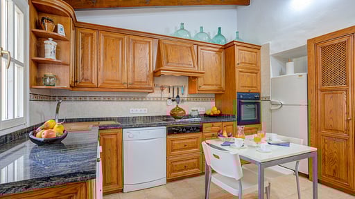 Villa Suavet Petit Kitchen