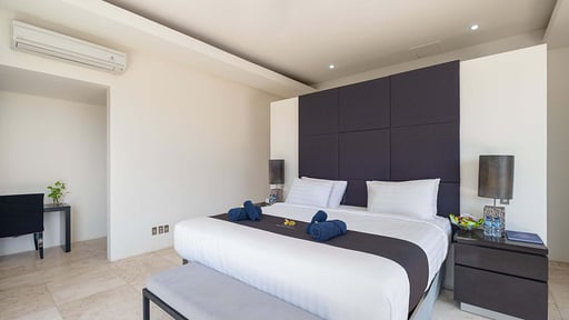 Suluban Cliff Villa Slaapkamer 3