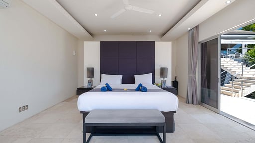 Suluban Cliff Villa Slaapkamer 3