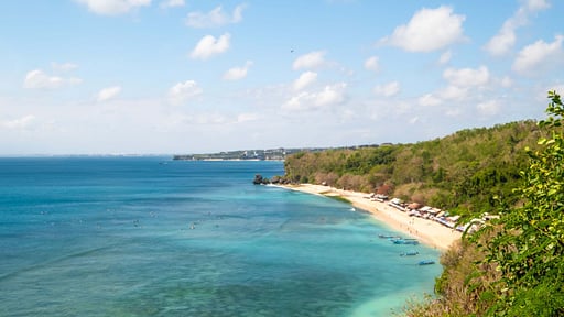 Suluban Cliff Villa Surroundings