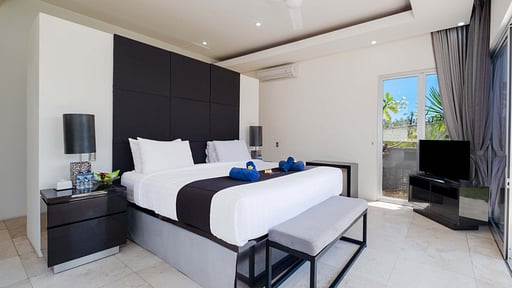 Suluban Cliff Villa Slaapkamer 4