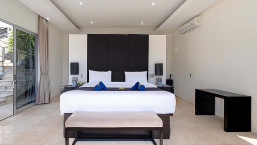 Suluban Cliff Villa Slaapkamer 4