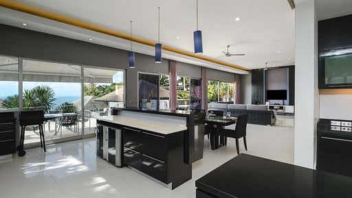 Suluban Cliff Villa Kitchen