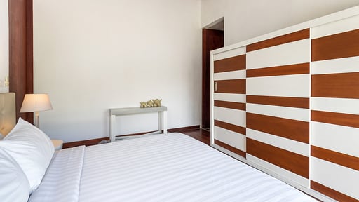 Villa Summer Bedroom 2