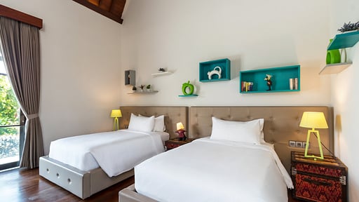 Villa Summer Bedroom 3