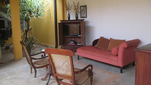 Villa Sunbird Salon 2