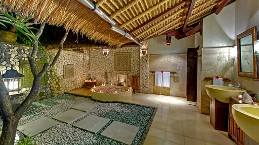 Villa Sungai Tinggi Bedroom 1