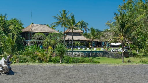 Villa Sungai Tinggi Surroundings