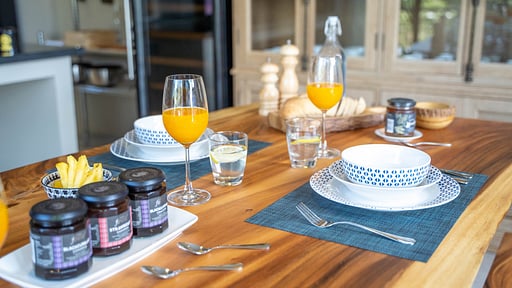 Villa Sunnyside Dining area