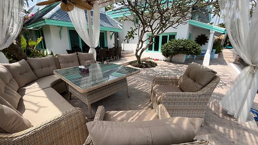 Villa Sunrise Golden Beach Terraza/balcón 1