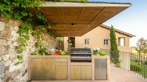 Villa Sunset BBQ equipment