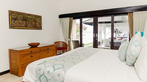Villa Sunset Bedroom 2