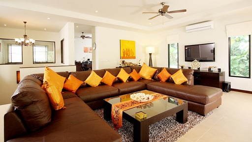 Villa Sunstone Living room