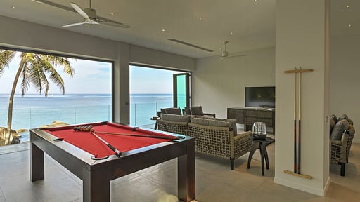 Villa Sunyata Billiard