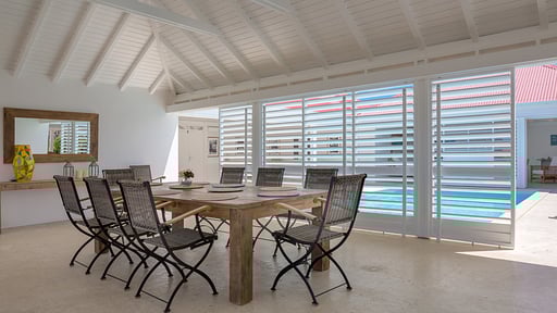 Villa Super Sky Dining area