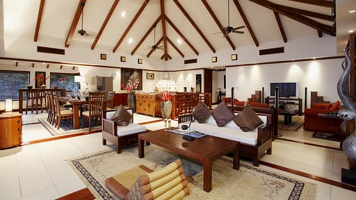 Villa Suriya Living room