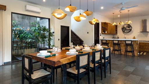 Villa Suvitha Dining area