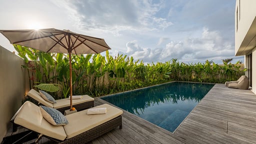 Villa Svarga Pabean Swimming pool