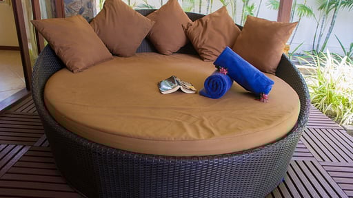 Villa Swiss Garden Terrace/Veranda