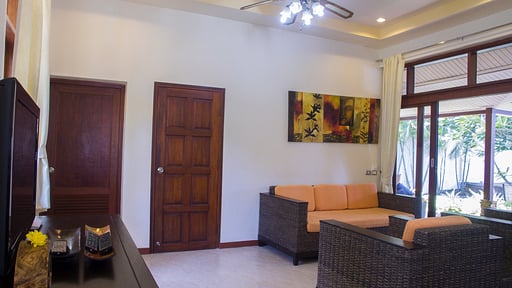 Villa Swiss Garden Living room