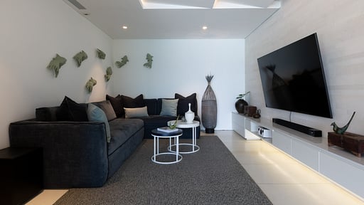 Villa Syrah Medienraum