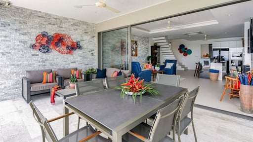 Villa Talay See Fah Dining area