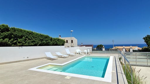 Villa Taliala Swimming pool