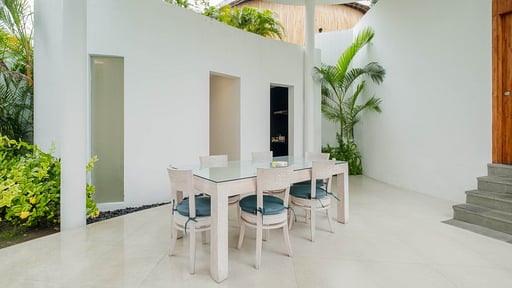 Villa Taman Mesari Tiga Dining area