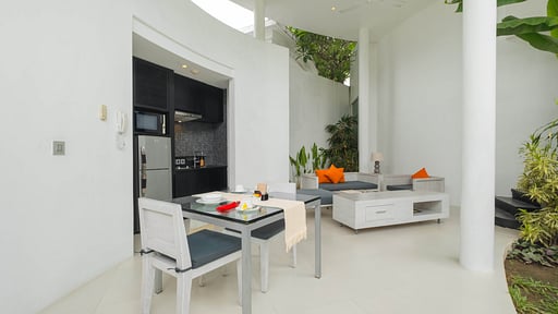 Villa Taman Mesari Satu Dining area