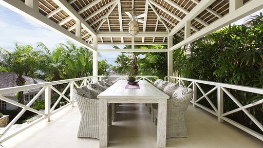 Villa Tamarama Dining area 2