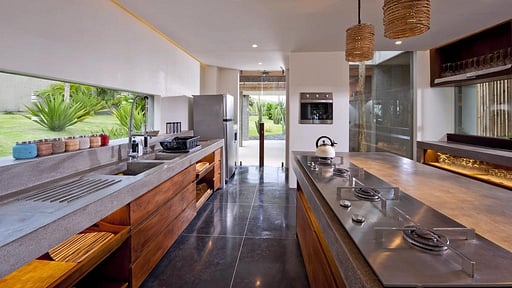 Villa Tantangan Kitchen