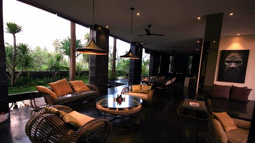 Villa Tao Salon